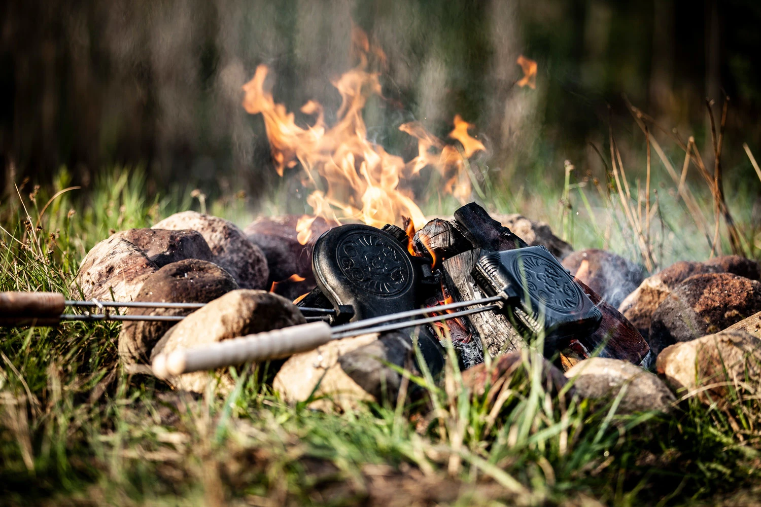 Petromax Cast Iron Muffin Pan 3 Petromax Cast Iron Muffin Pan
